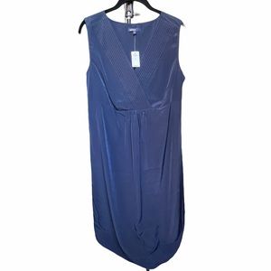 Gap Maternity Dress in Navy size M NWT